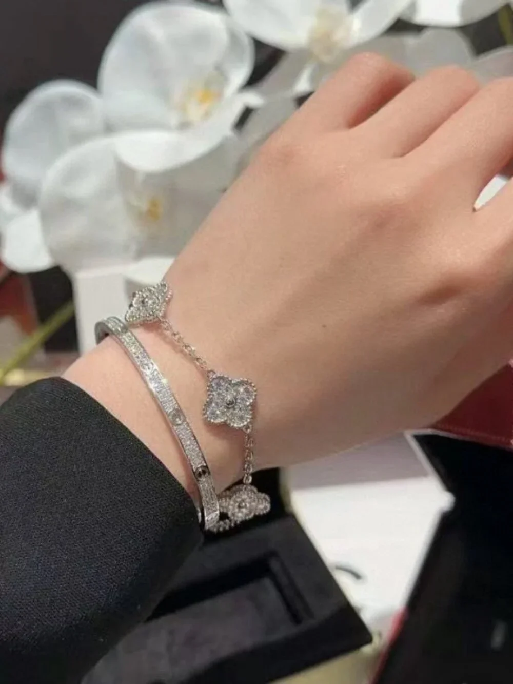None 🖐️van cleef
